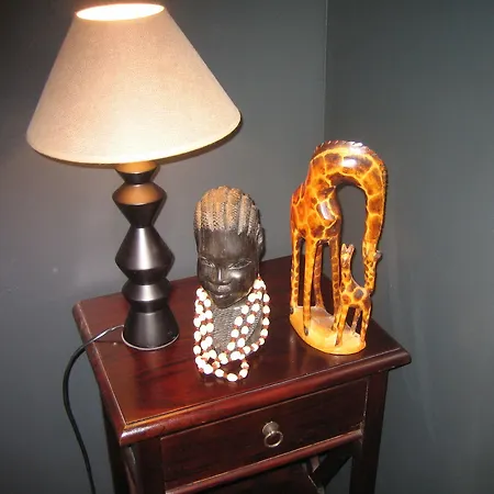 Bambou Couette-café Genneville